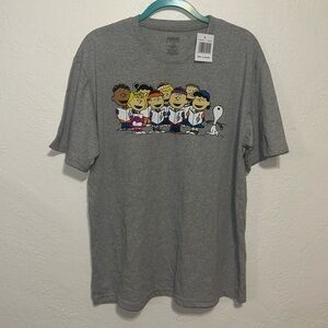 Peanuts Graphic Tee Charlie Brown Snoopy Choir Holiday Christmas Size XL NWT